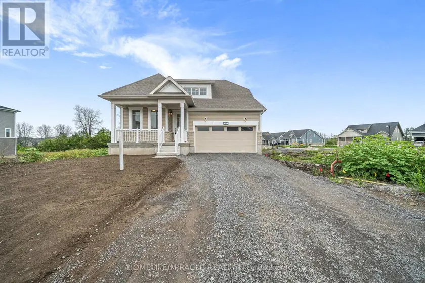 Detached at 8 ROYAL OAK CRESCENT, Loyalist