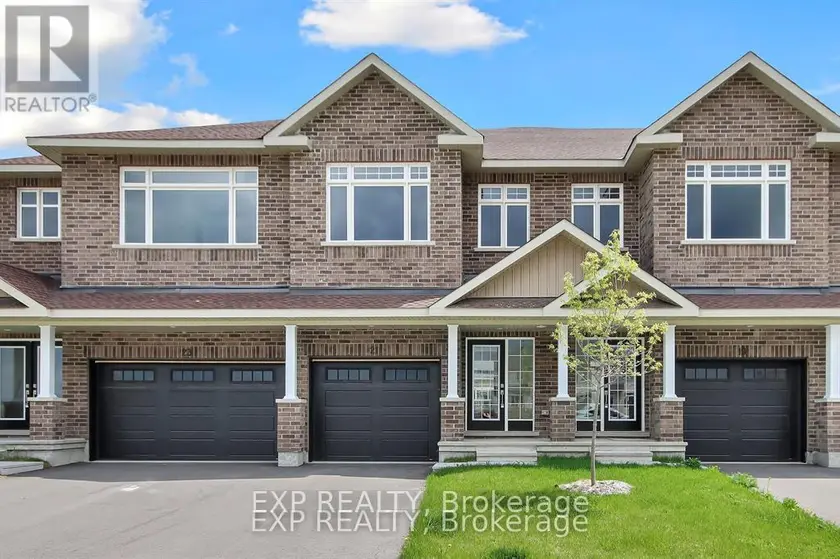 Townhouse at 18 REYNOLDS AVENUE, Carleton Place