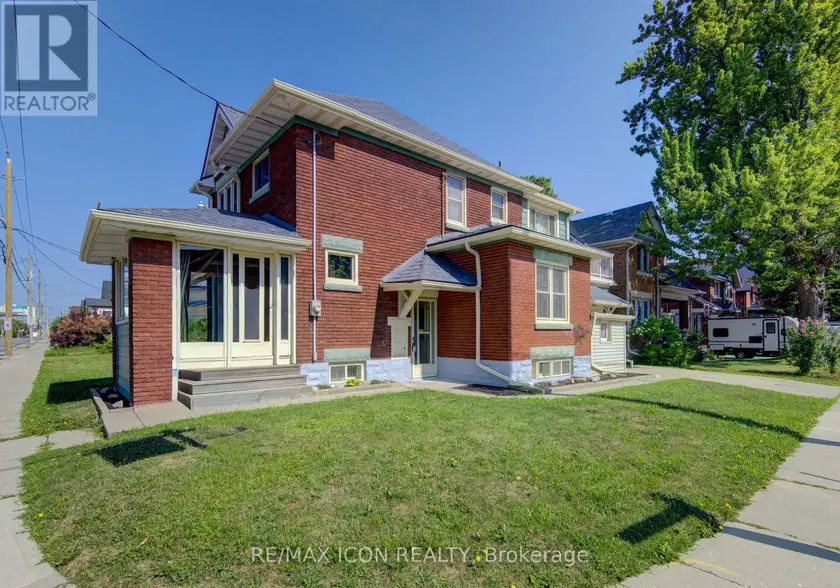 Detached at 224 WEBER STREET E, Kitchener