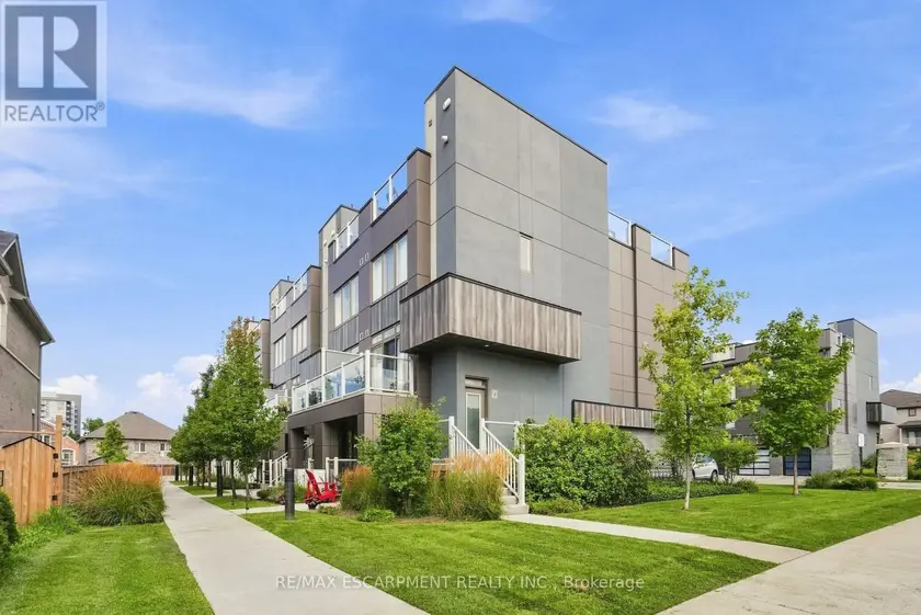 Townhouse at 18 - 261 SKINNER ROAD, Hamilton