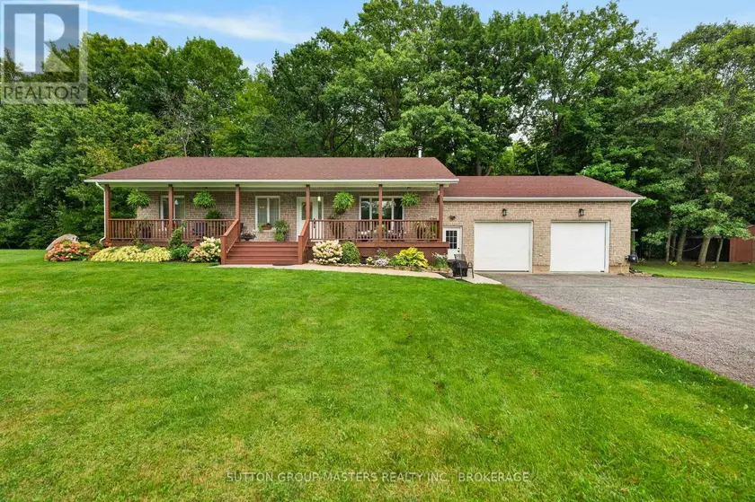 Detached at 4126 HIDEAWAY LANE, Frontenac