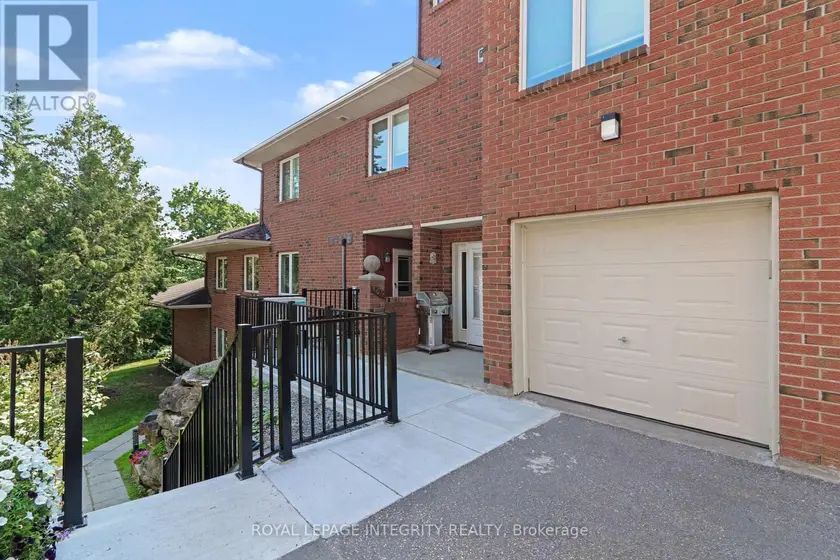Apartment at 26 - 403 STRATAS CIRCUIT, Ottawa
