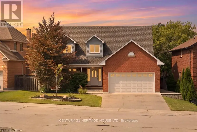 Detached at 92 NATIONAL DRIVE, Hamilton