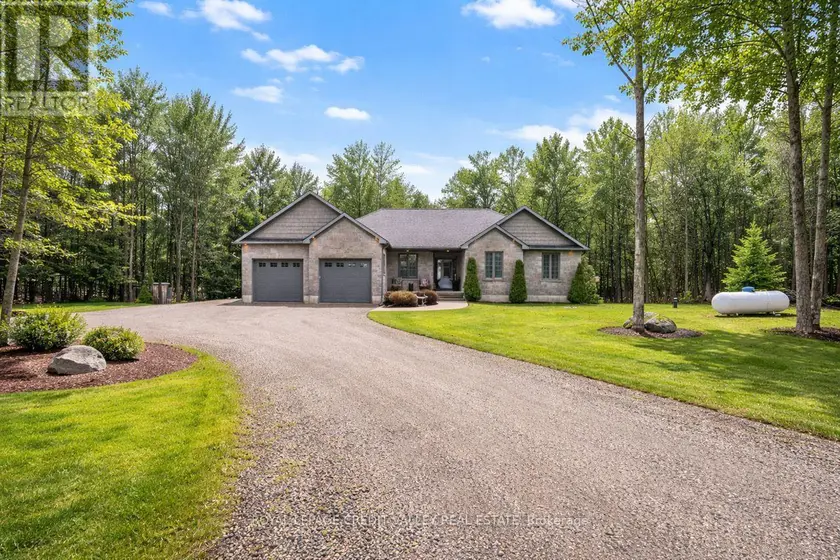 Detached at 60 - 580381 SIDE ROAD, Chatsworth