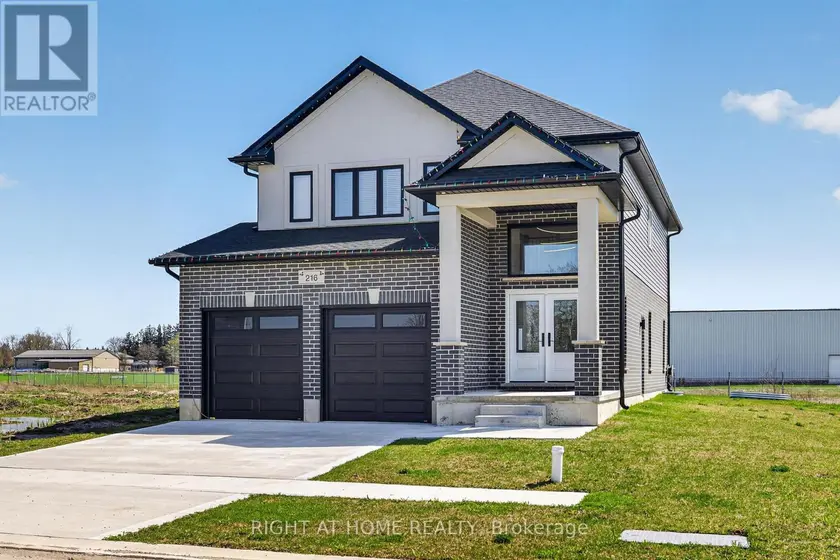 Detached at 216 GREENE STREET, South Huron