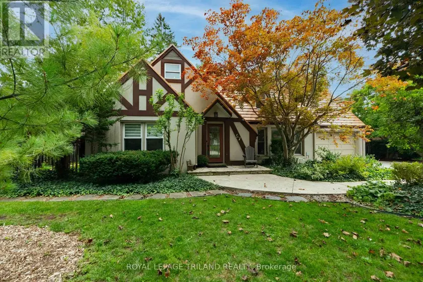 Detached at 57 WESTCHESTER DRIVE, London North
