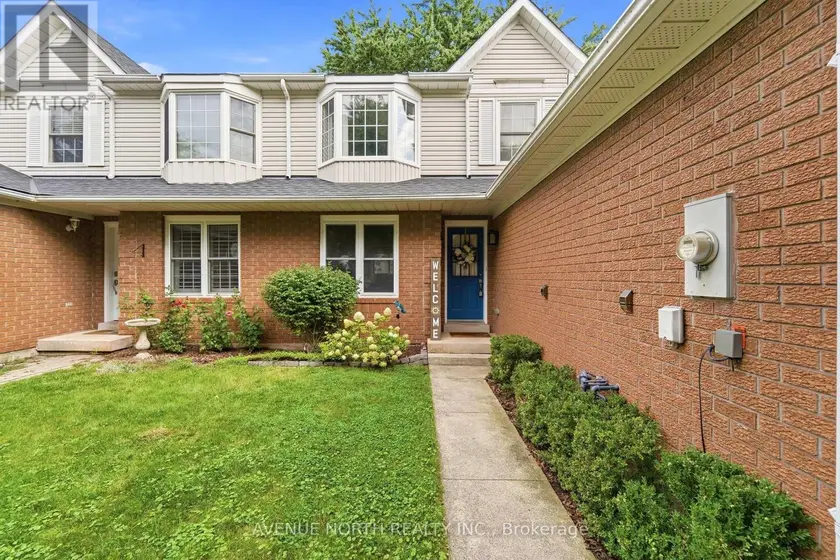Townhouse at 12 PLEASANT GROVE TERRACE, Grimsby