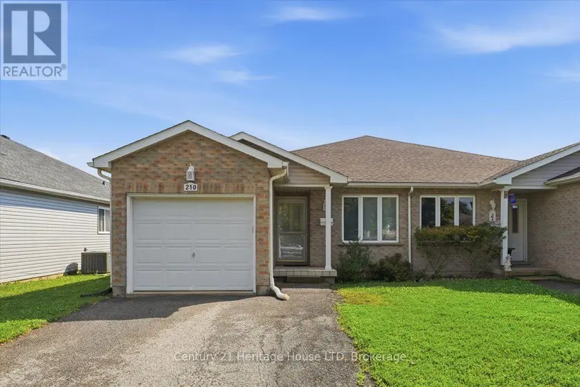 Semi-Detached/Link at 210 OAKCREST AVENUE, Welland