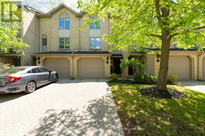 Townhouse at 4 - 1399 COMMISSIONERS ROAD W, London