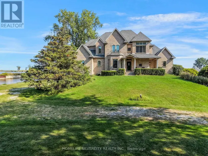 Detached at 21000 ADMIRAL DRIVE, Lakeshore