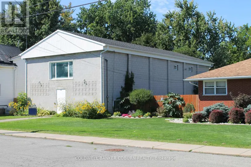Multiplex at 518 CHURCH STREET, North Dundas