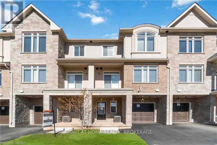 Townhouse at 8 - 40 ZINFANDEL DRIVE, Hamilton