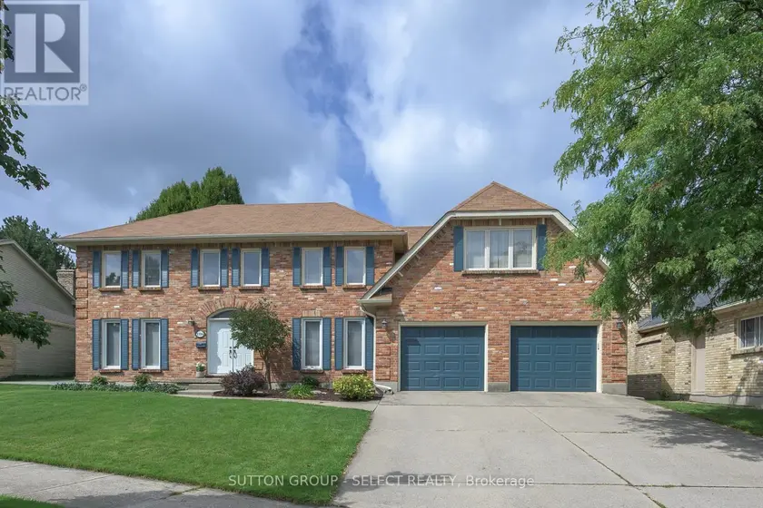 Detached at 1316 CORLEY DRIVE N, London North