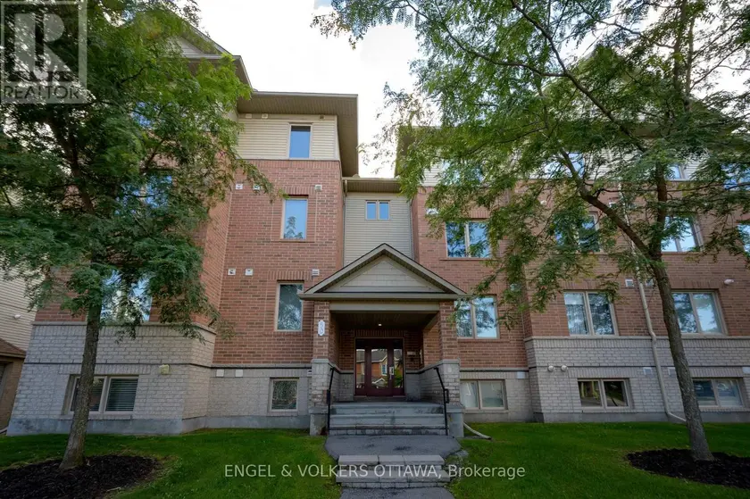 Apartment at 7 - 50 BARNSTONE DRIVE, Ottawa