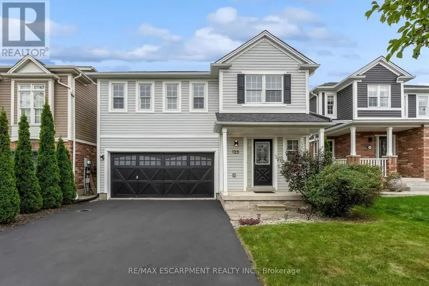 Detached at 125 VOYAGER PASS, Hamilton