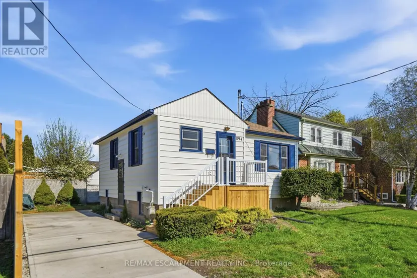 Detached at 894 GARTH STREET, Hamilton