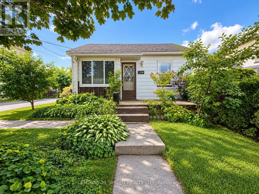 Detached at 1536 PITT STREET, Cornwall