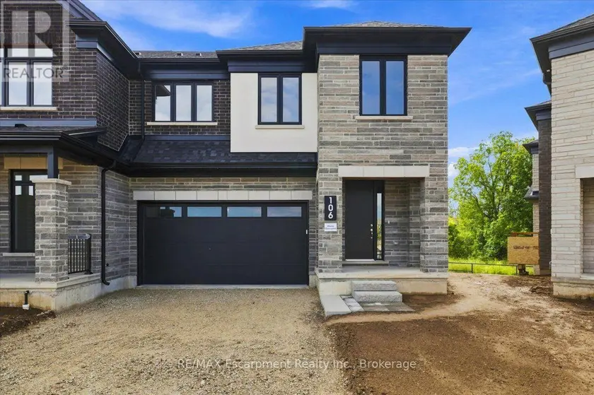 Townhouse at 106 VALLEY TRAIL PLACE, Hamilton