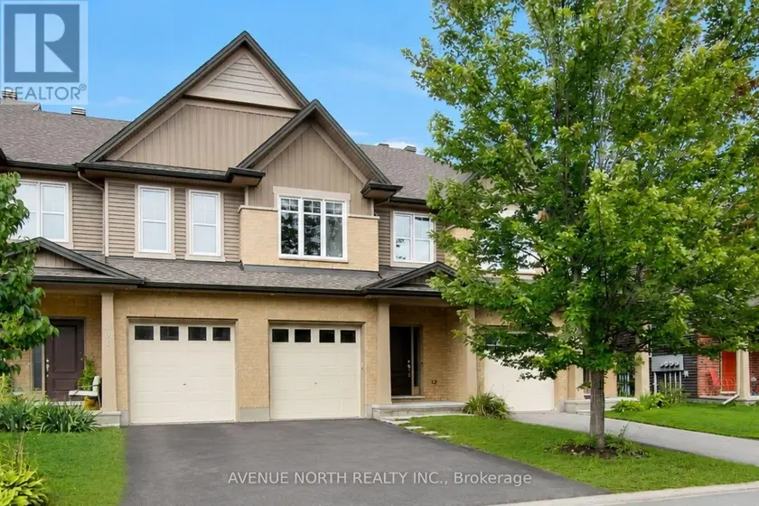 Townhouse at 303 WOOD ACRES GROVE, Ottawa