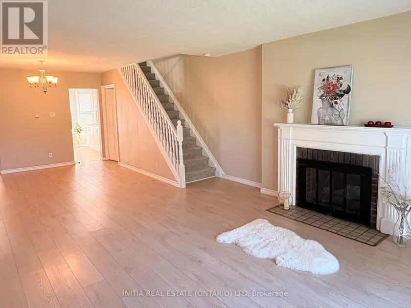 Townhouse at 47 ARBOUR GLEN CRESCENT, London