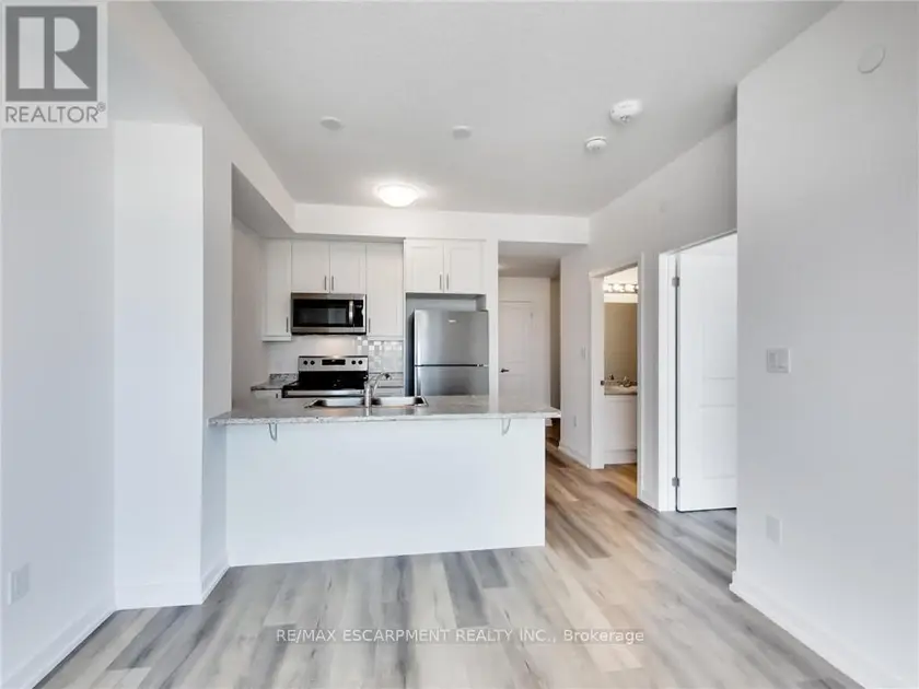 Apartment at 1008 - 470 DUNDAS STREET E, Hamilton