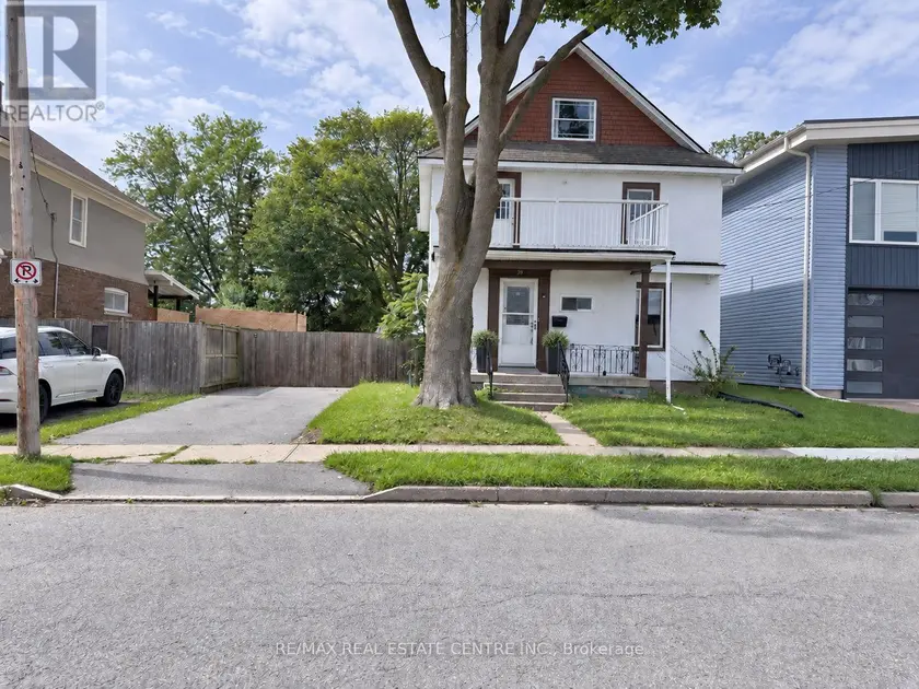 Detached at 39 OAKLAND AVENUE, Welland