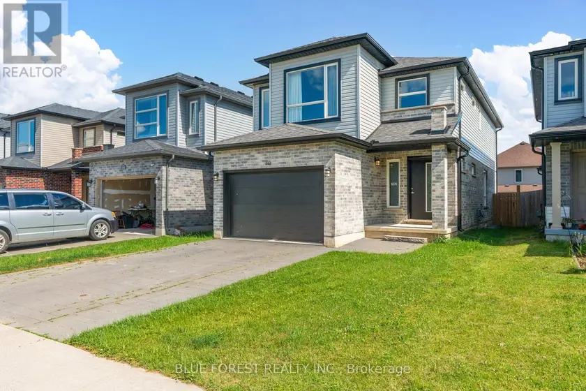 Detached at 742 FREEPORT STREET, London North