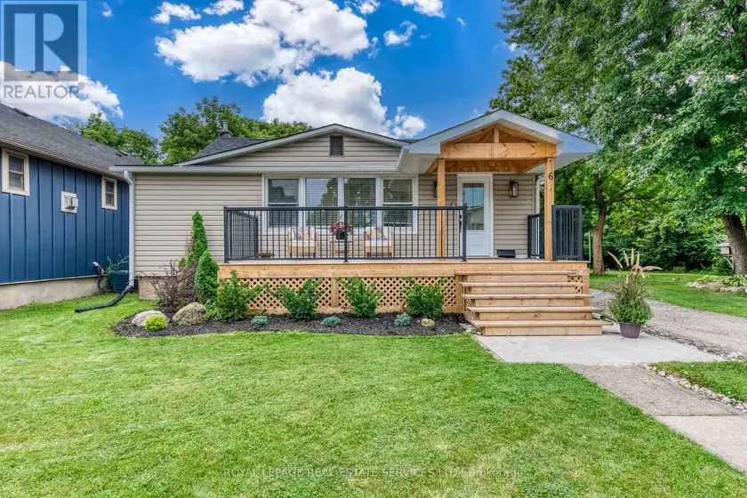 Detached at 6 REMBE AVENUE, Hamilton