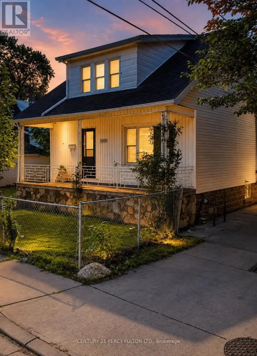 Detached at 1259 CATARAQUI STREET, Windsor