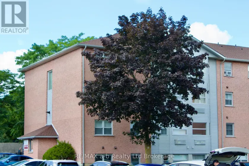 Apartment at 46 - 56 HIAWATHA ROAD, Woodstock