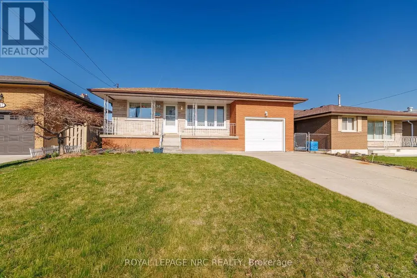 Detached at 38 RIVERCREST ROAD, Hamilton