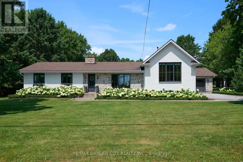 Detached at 377 CANBORO ROAD, Pelham