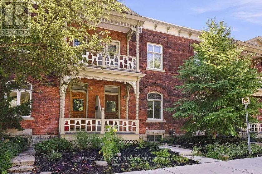 Townhouse at 566 MACLAREN STREET, Ottawa