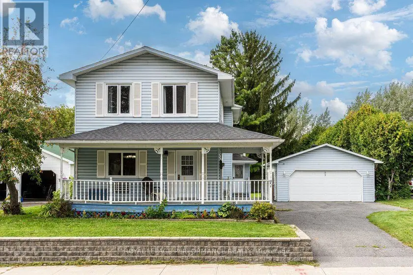 Detached at 71 MECHANIC STREET W, North Glengarry