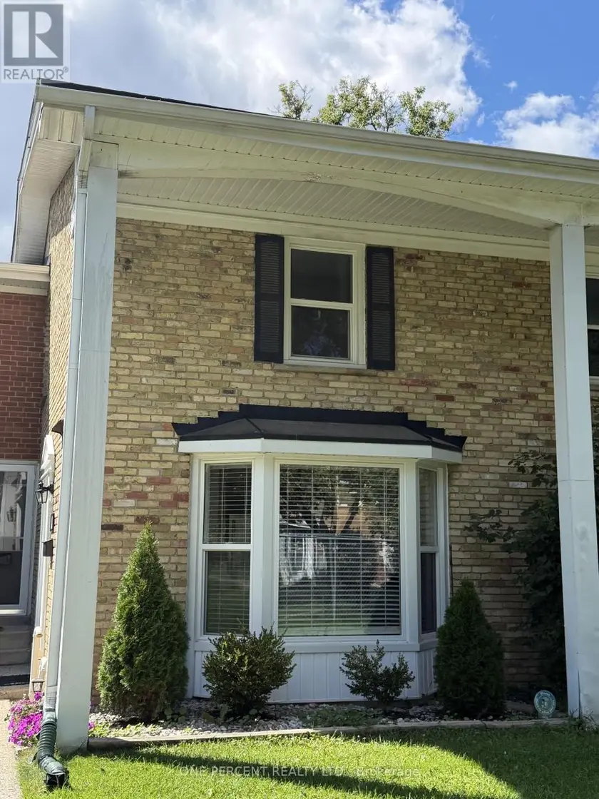 Townhouse at 48 ARBOUR GLEN CRESCENT, London