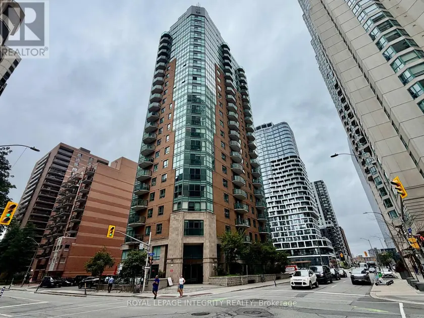 Apartment at 505 - 445 LAURIER AVENUE W, Ottawa