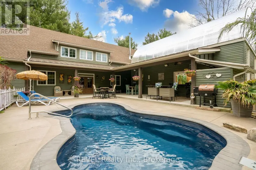 Detached at 573 CANBORO ROAD, Pelham