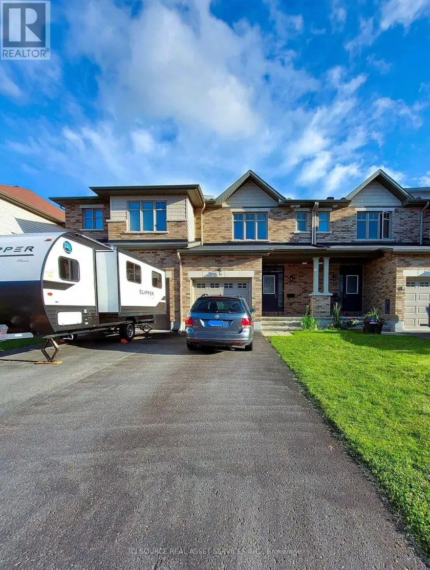 Townhouse at 127 HAWKESWOOD DRIVE, Ottawa