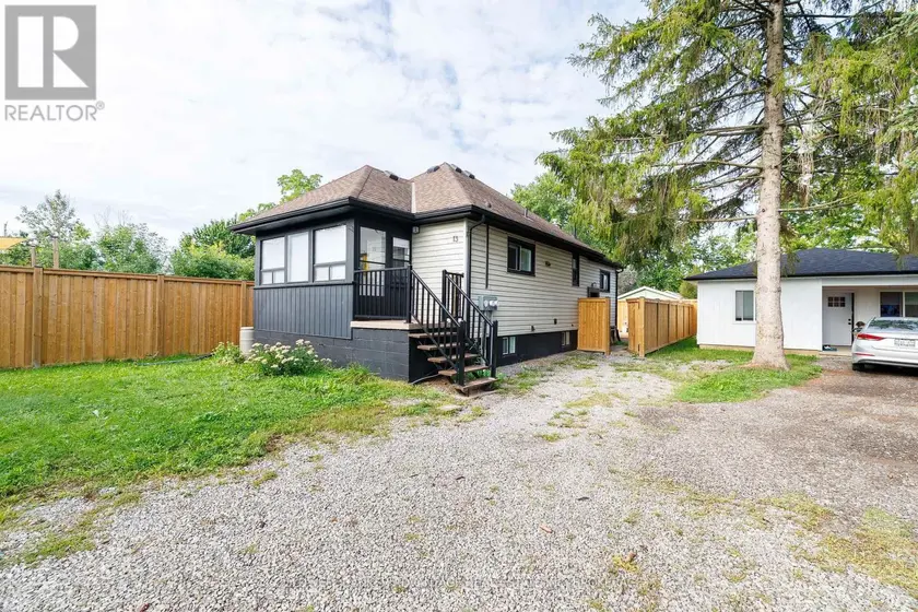 Multiplex at 13 DUNCAN STREET W, Welland