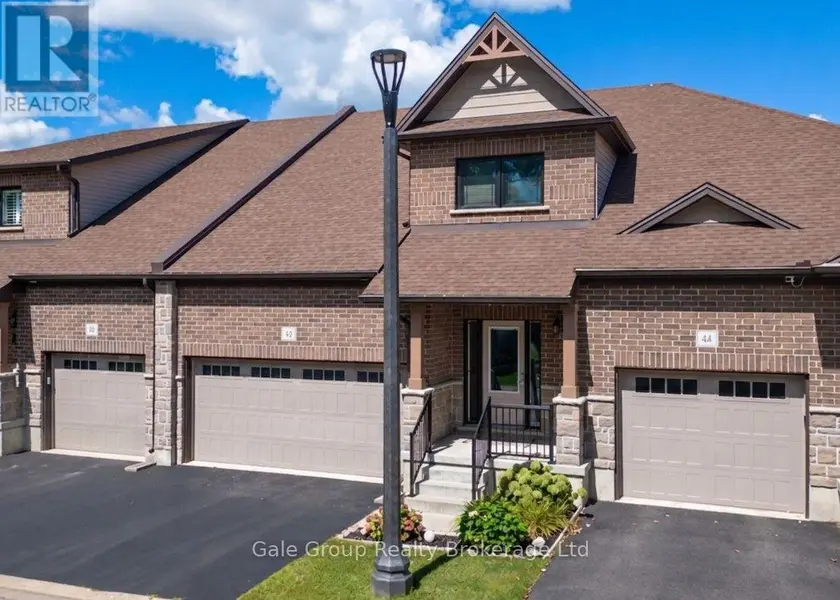 Townhouse at 42 SERVICEBERRY LANE, Norfolk