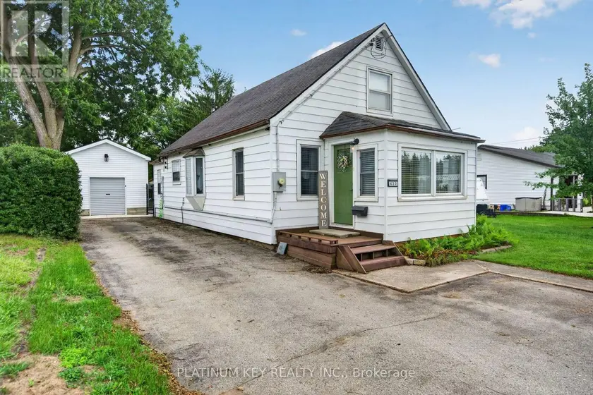 Detached at 422 METCALFE STREET W, Strathroy-Caradoc