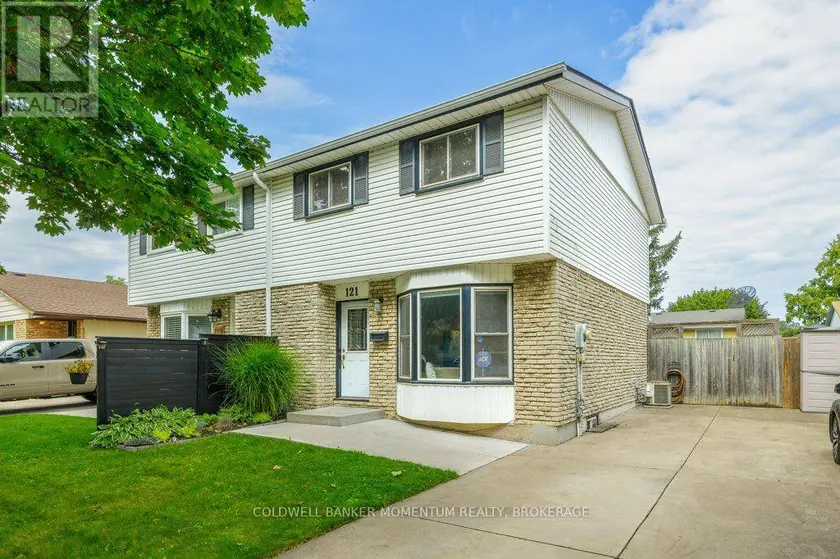 Semi-Detached/Link at 121 DOROTHY STREET, St. Catharines