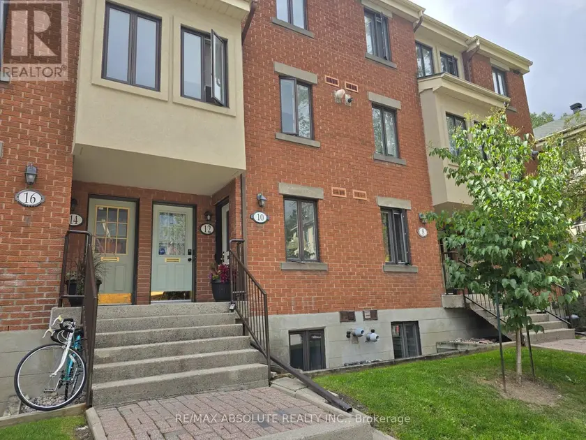 Townhouse at 10 CRISPIN PRIVATE, Ottawa