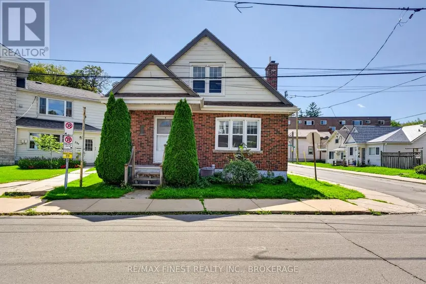 Detached at 258 RAGLAN ROAD, Kingston