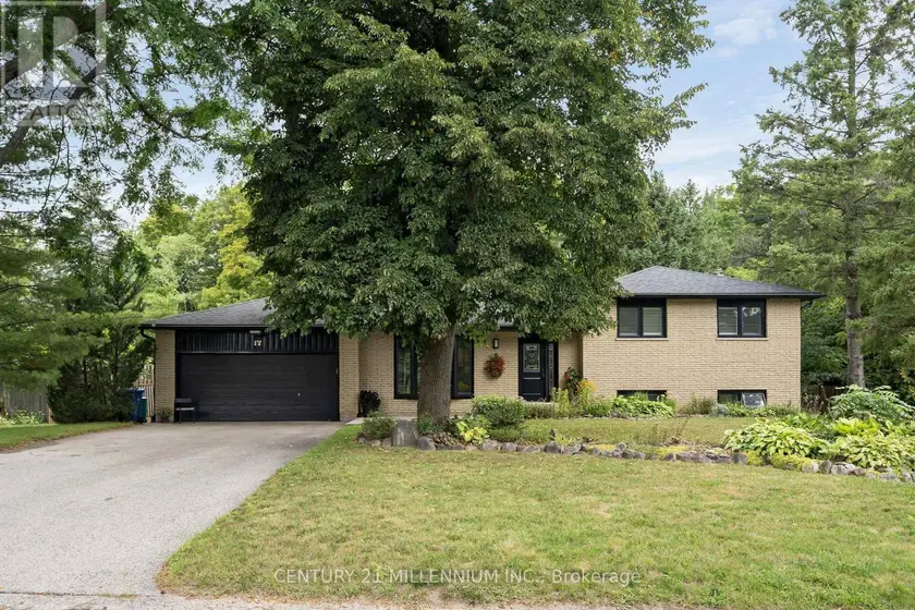 Detached at 17 ERIN HEIGHTS DRIVE, Erin