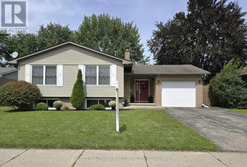 Detached at 654 GRENFELL DRIVE, London North