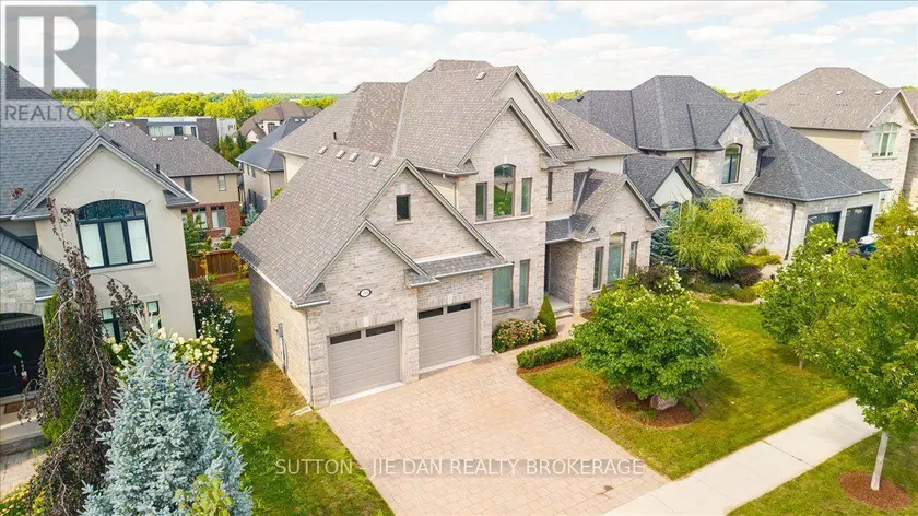 Detached at 2361 TORREY PINES WAY, London