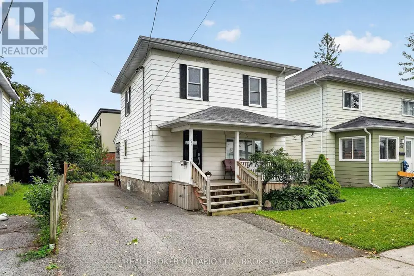 Detached at 316 FOURTH STREET W, Cornwall