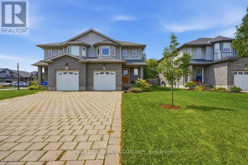 Semi-Detached/Link at 3 LEESBORO TRAIL, Thames Centre