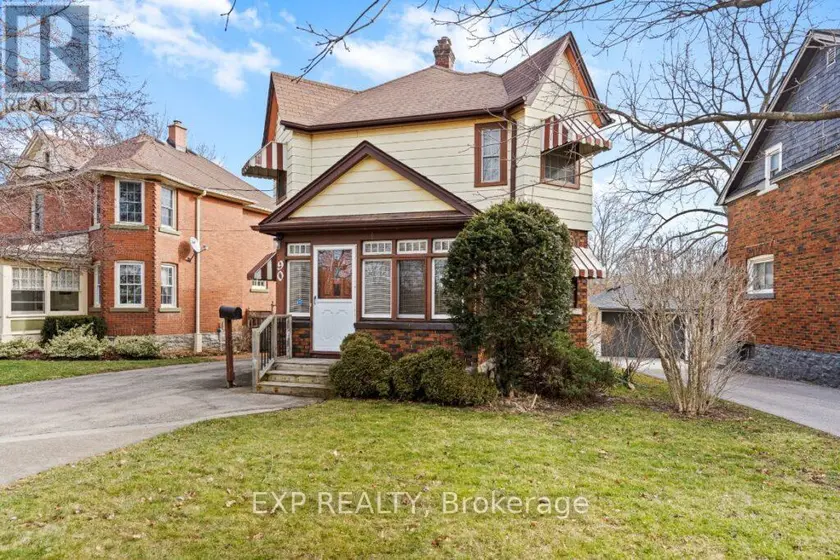 Detached at 90 RIVER ROAD, Welland